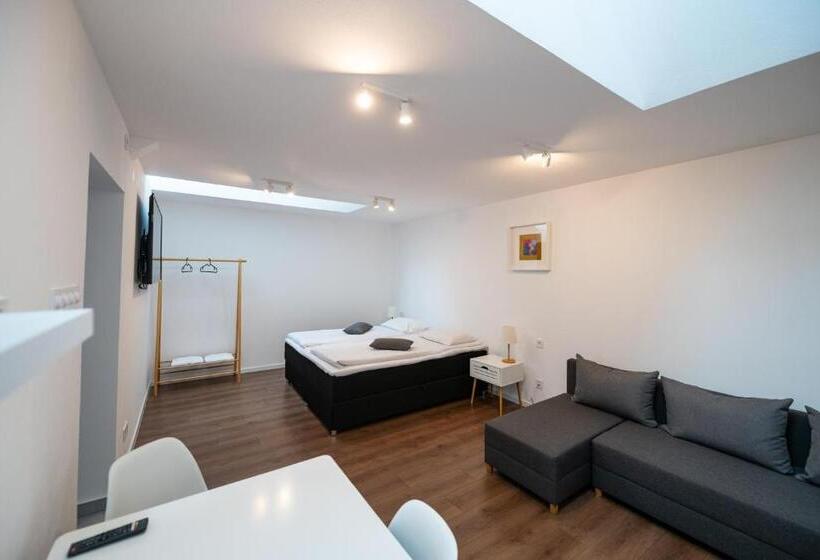 پانسیون Pixel Guesthouse