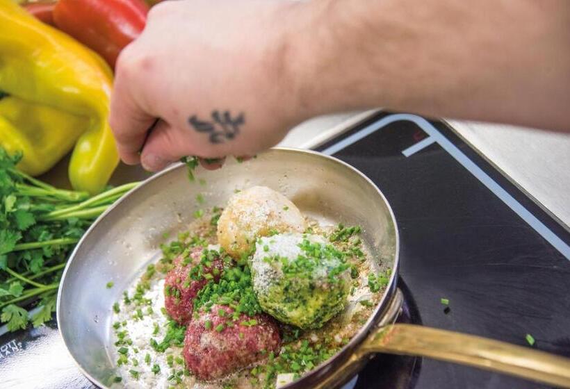 Apparthotel Feldhof   Living And Bistro