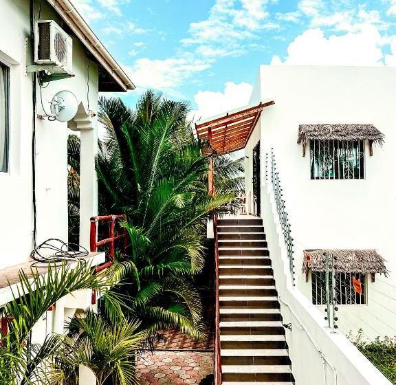 فندق Cezere The Palm