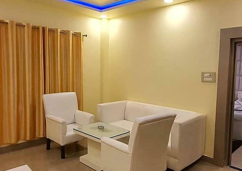 فندق Gokul Raj By Wb S