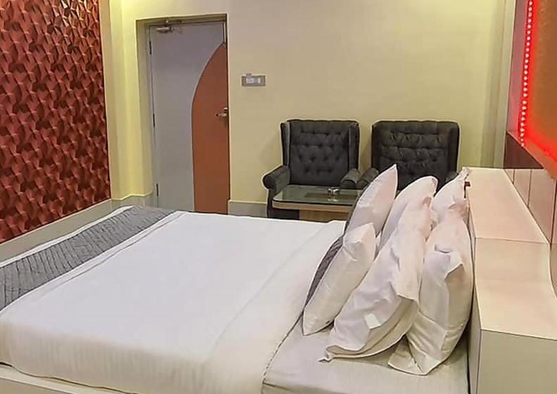 فندق Gokul Raj By Wb S