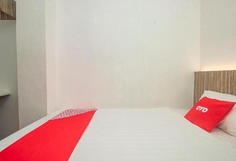 هتل Oyo 90102 7 Days Lodge