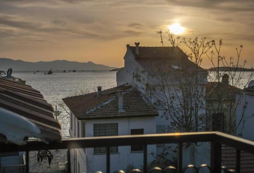 Lİmon Otel FoÇa