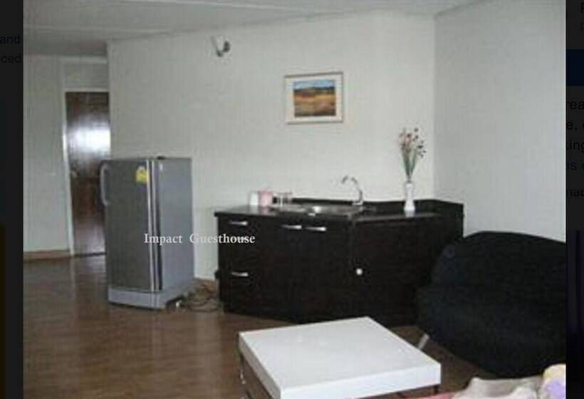 پانسیون Room In Guest Room   Chan Kim Don Mueang Guest House, Free Parking Space And Free Wifi