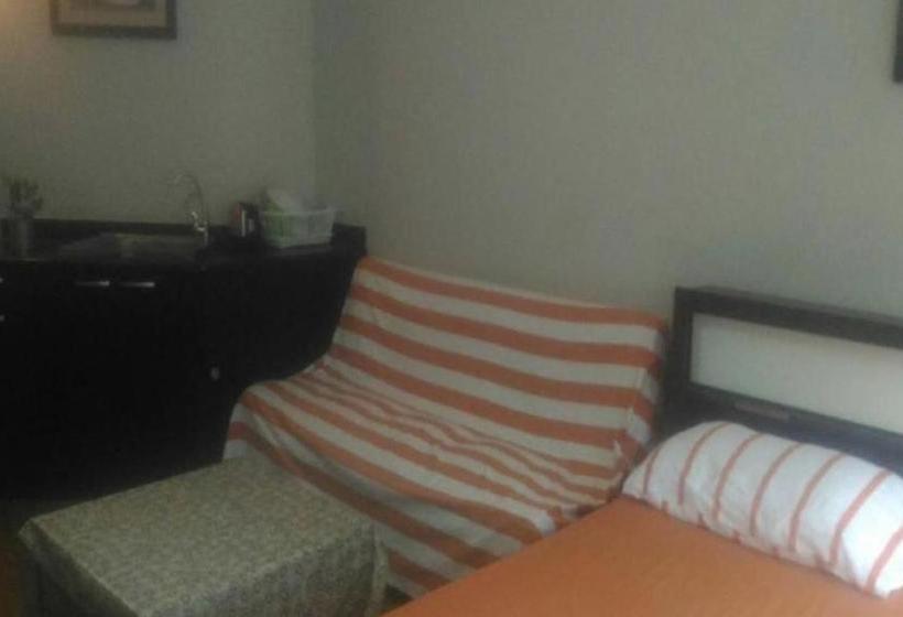 پانسیون Room In Guest Room   Chan Kim Don Mueang Guest House, Free Parking Space And Free Wifi