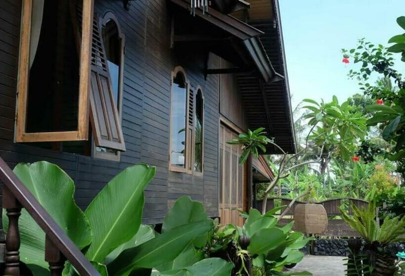 펜션 Villa Umah Ulin