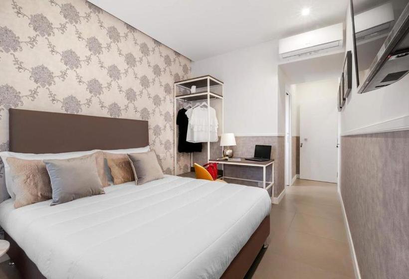 تختخواب و صبحانه La Cassarmonica Guest House