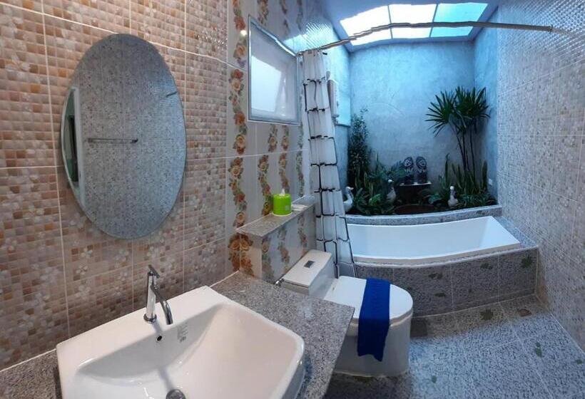 هتل Fancy Carp Resort Hua Hin