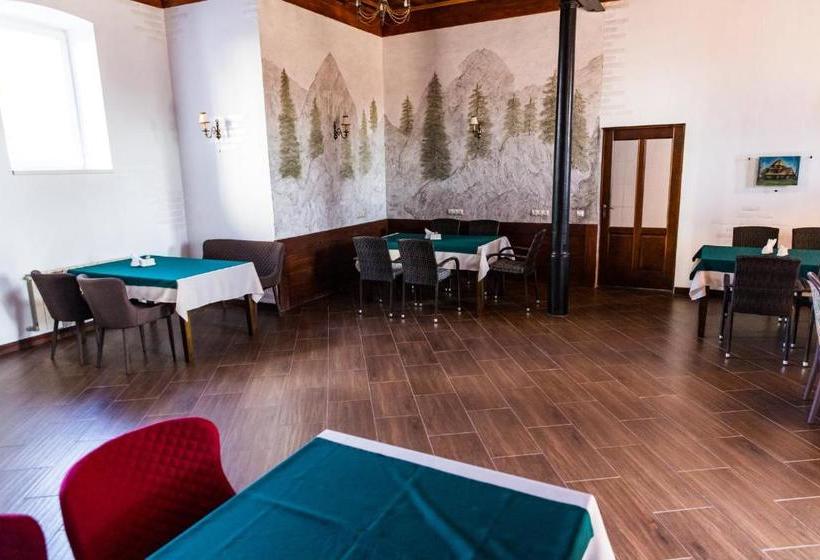 בית מלון כפרי Lubych