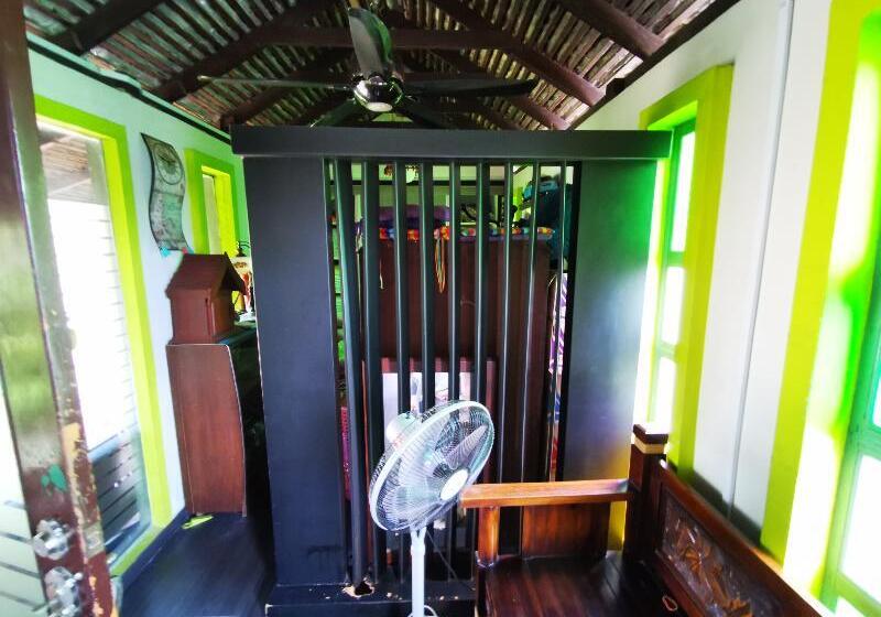 酒店 Oyo 90038 Dalyla Inn Chalet