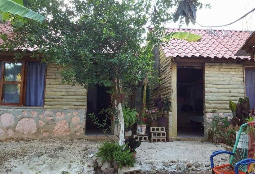 فندق صغير Posada Los Reyecitos