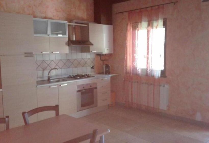 ホテル Agriturismo Centuria