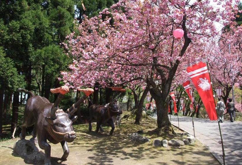 ホテル Oyabe City Cycling Terminal