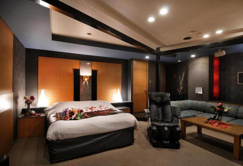 בית מלון כפרי The Graf Matsubara