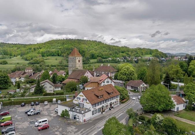 فندق Restaurant Kreuz