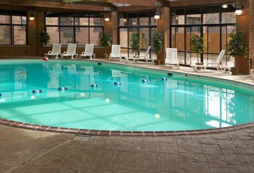 فندق Turkey Run Inn & Cabins