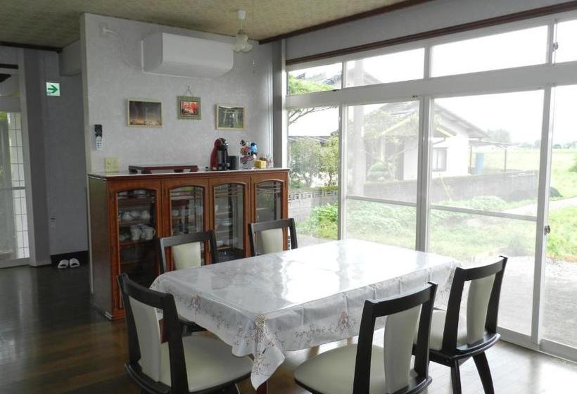 פנסיון B&b Toyonoakari