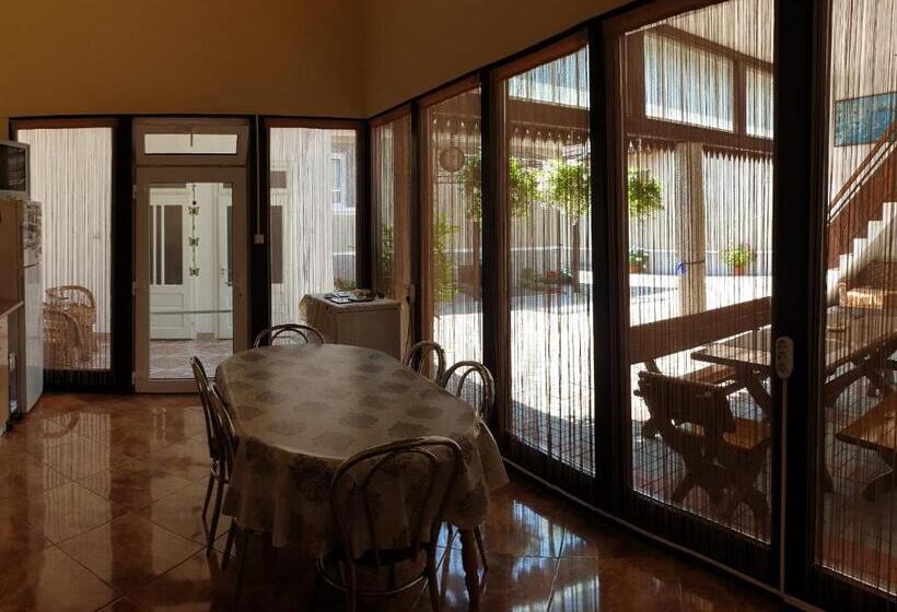 بنسيون Casa Maria Transalpina