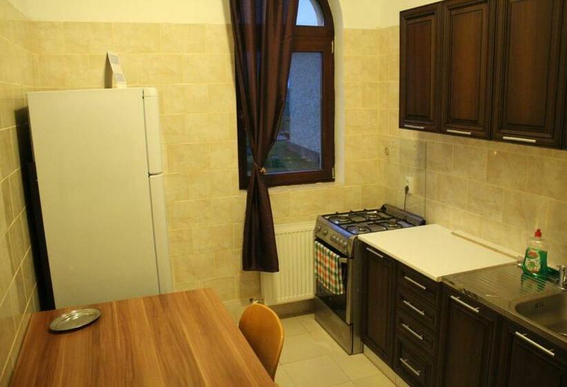 Pensiunea Casa Alba