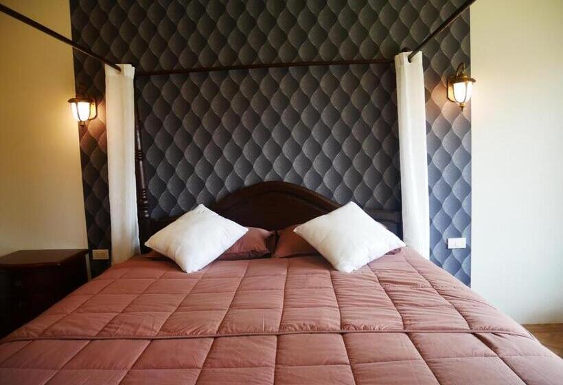 Tinna Resort