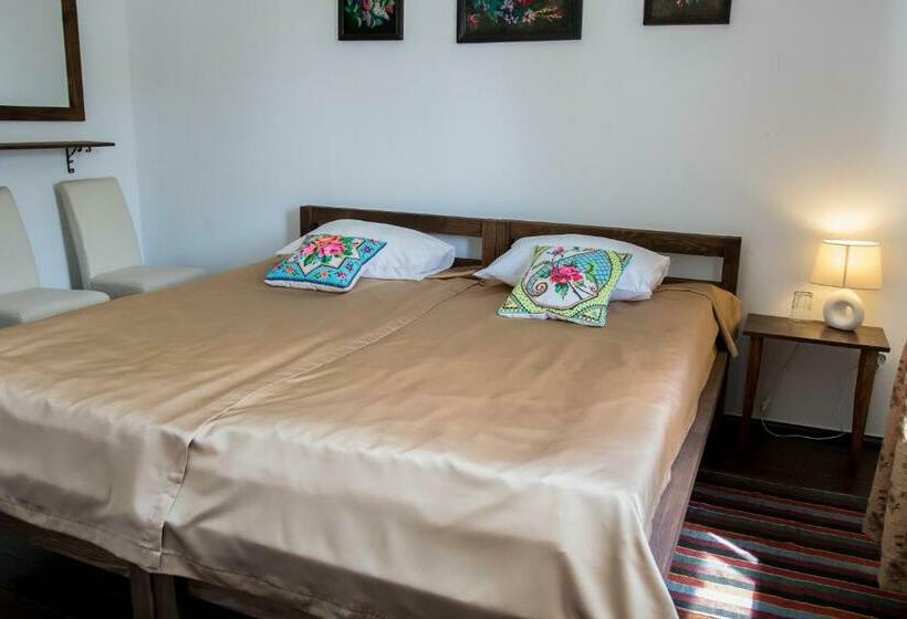 Hostel дальний кордон