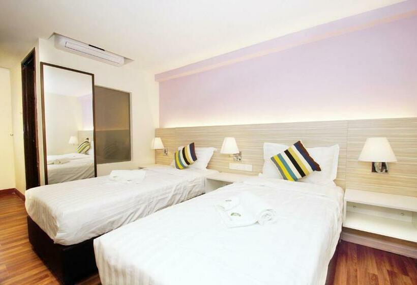 فندق Good Luck Inn