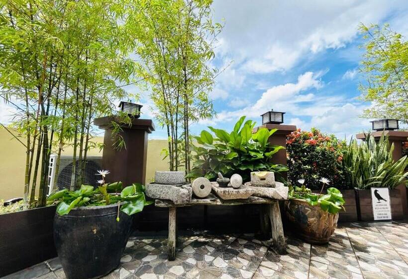 فندق Pontian Garden
