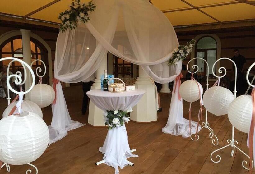 הוסטל Minihotel Zolotoe Runo