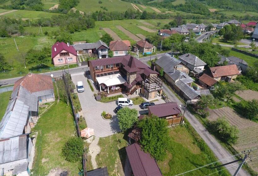 הוסטל Minihotel Zolotoe Runo