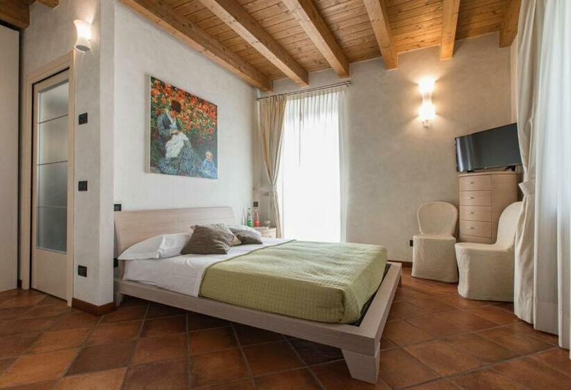 ホテル Fontanile Relais   Valcalepio Lounge