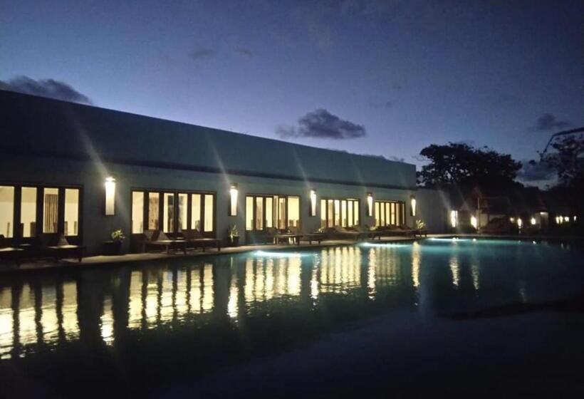 فندق Naya Matahora Island Resort