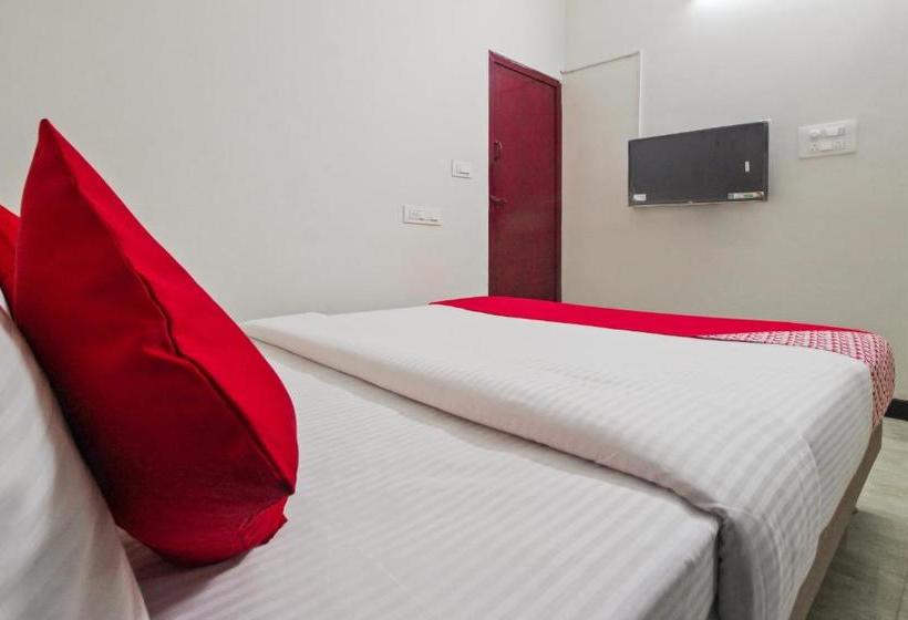 בית מלון כפרי Oyo 43975 Honey Residency