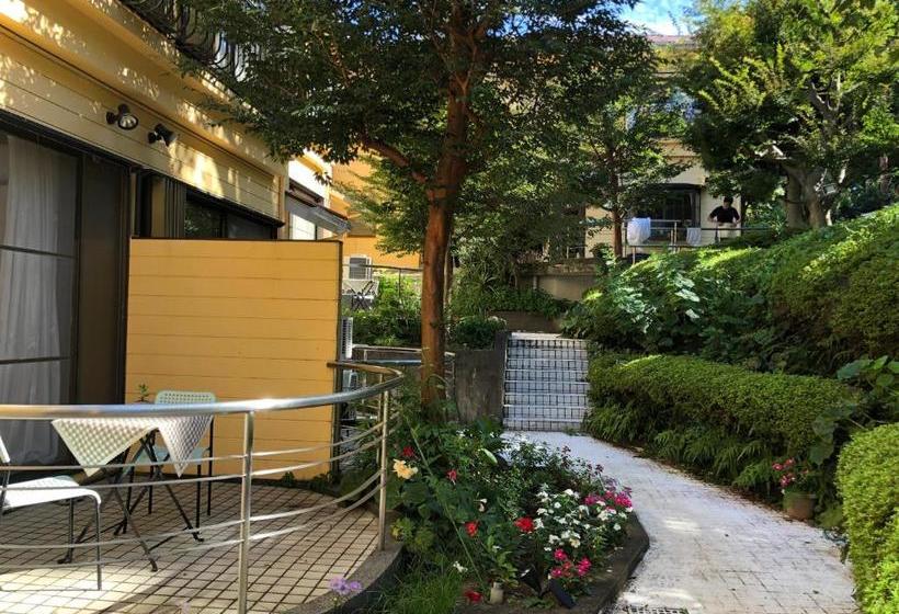 פנסיון 伊道荘園