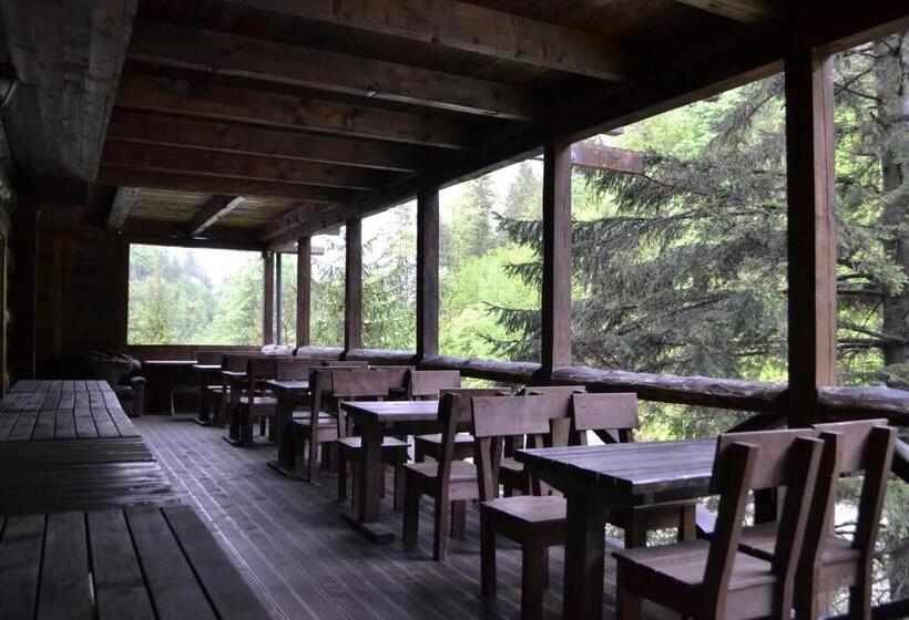 بنسيون 4 Mountains