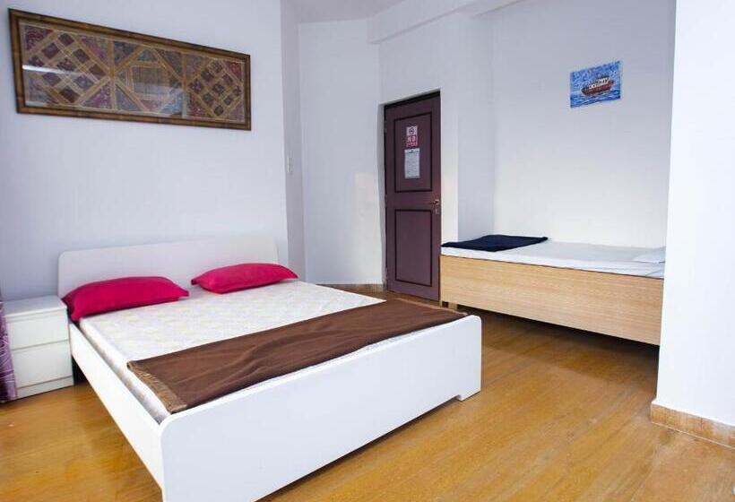 פנסיון Bendre S Holiday Home Karla