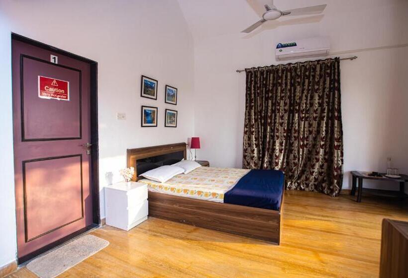 פנסיון Bendre S Holiday Home Karla