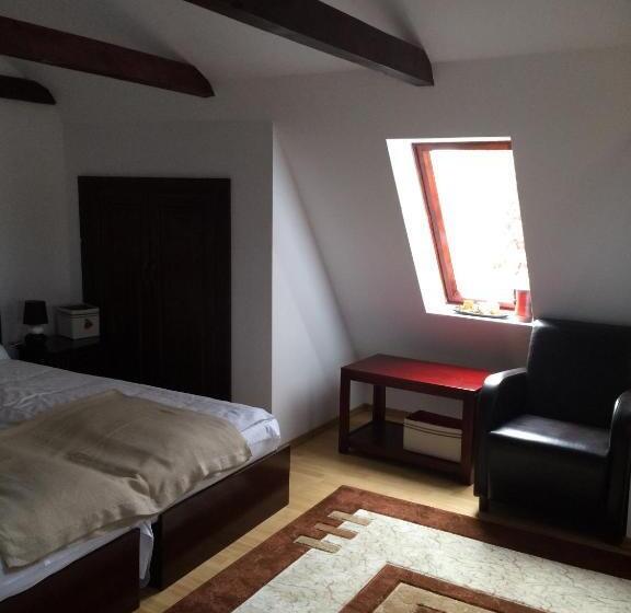 ペンション La Mos Pavel