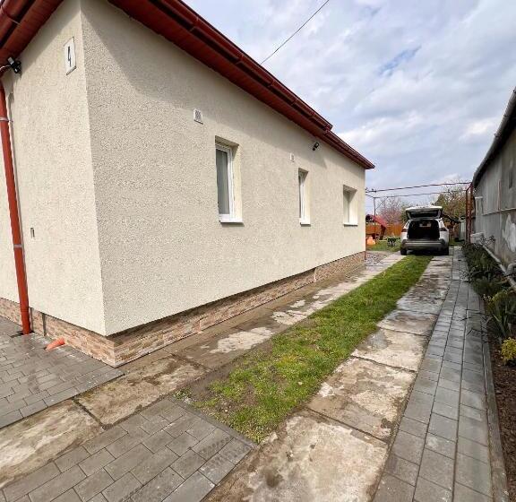 ペンション Villa “eleon”