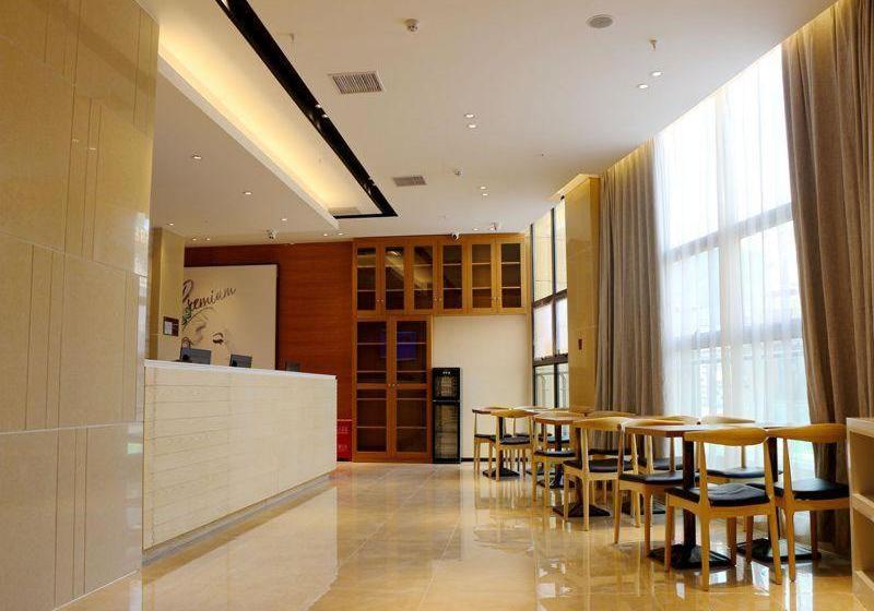 Hotelli 7days Premium Chongqing Wansheng Hongen Square Bus Station Branch