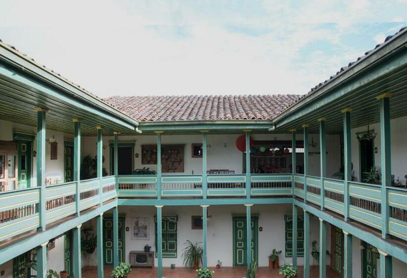 Hotel Calima