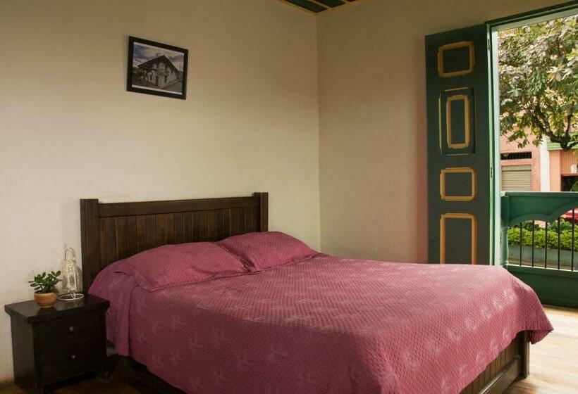 Hotel Calima