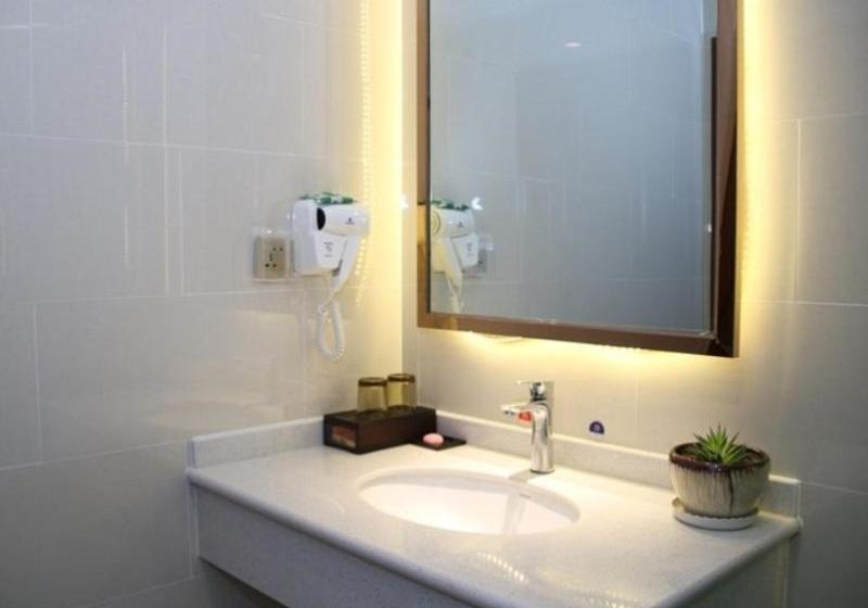 Otel Greentree Inn Hohhot Tumote Left Flag