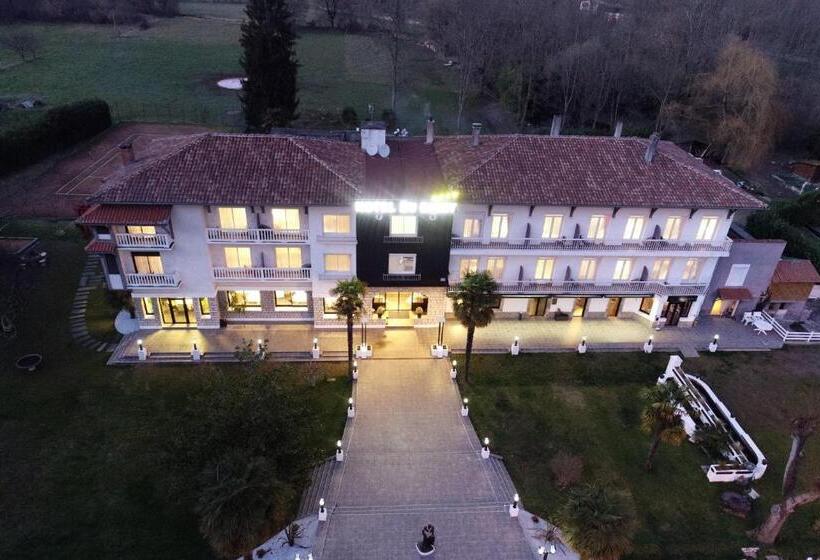 Отель Hôtel Du Barry Resort & Spa