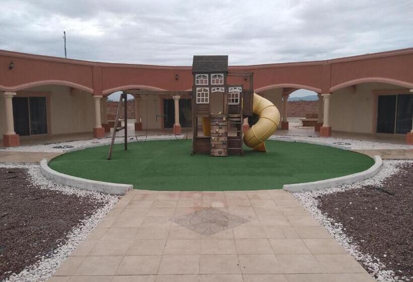 فندق Jiménez Plaza