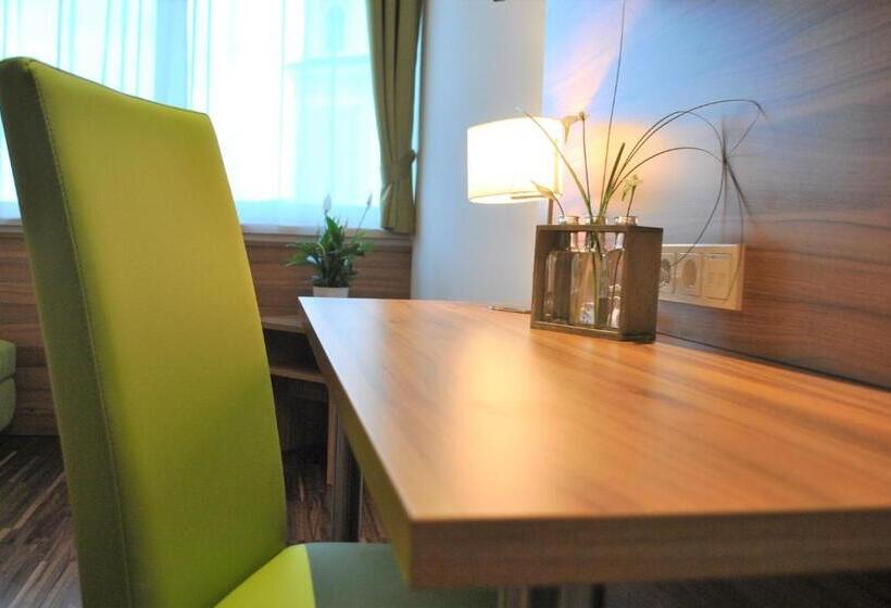 ホテル Mauernböck