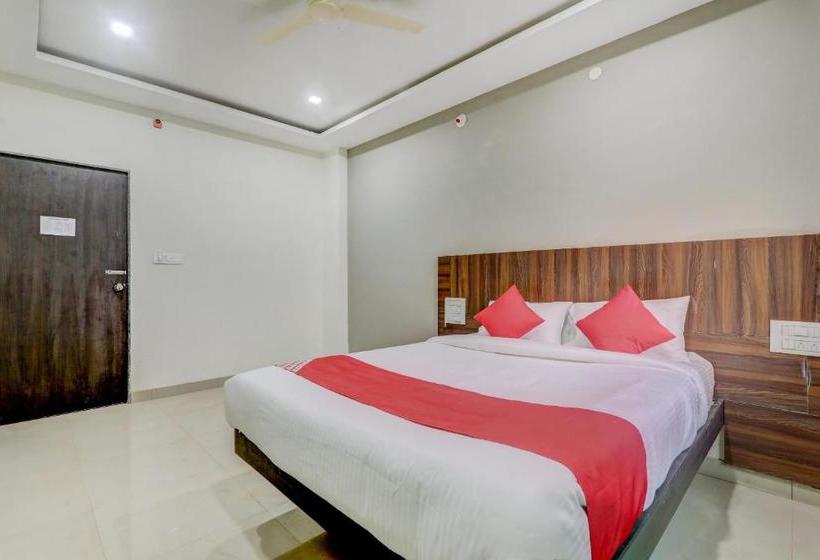 酒店 Oyo 66673 Koudal  Boarding And Lodging