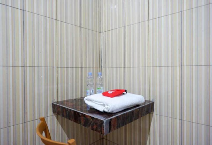 פנסיון Reddoorz @ Wangi Wangi Island Wakatobi