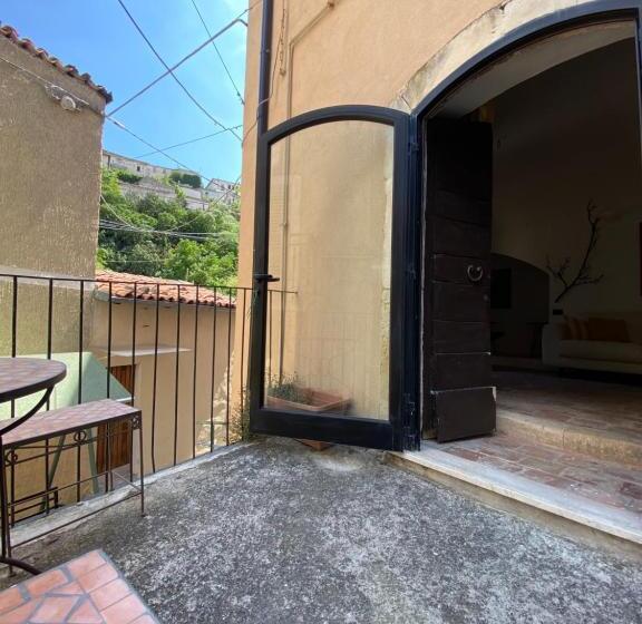 مبيت وإفطار Fisolare Suite Romantica Per Due