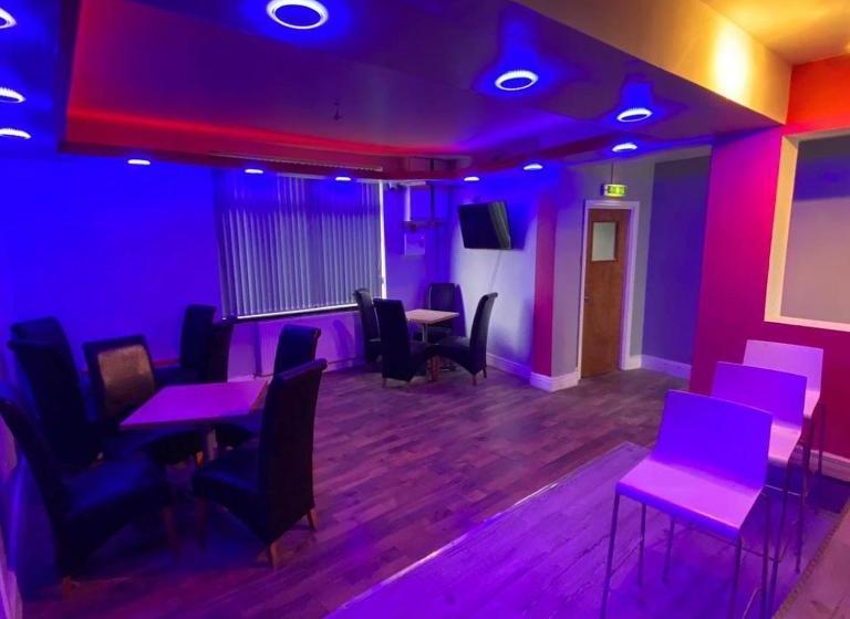مبيت وإفطار Glorious Catering & Restaurant Bnb