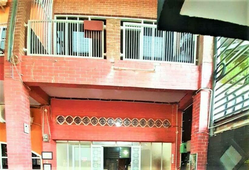 هتل Katawa Guest House Syariah